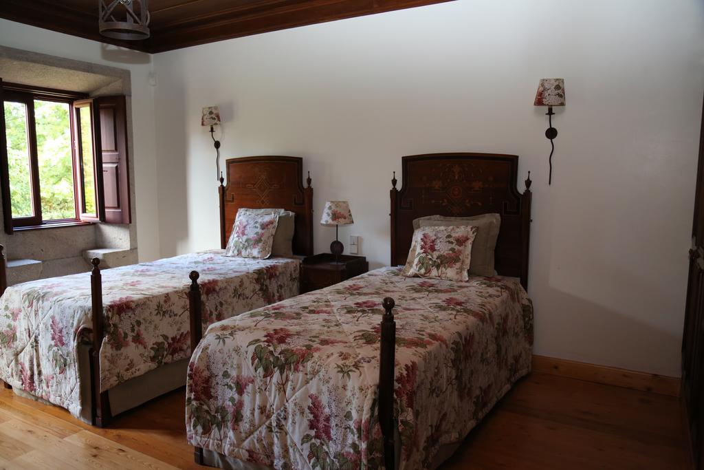 Quinta Dos Castanheiros Bed And Breakfast 蓬德利马 客房 照片
