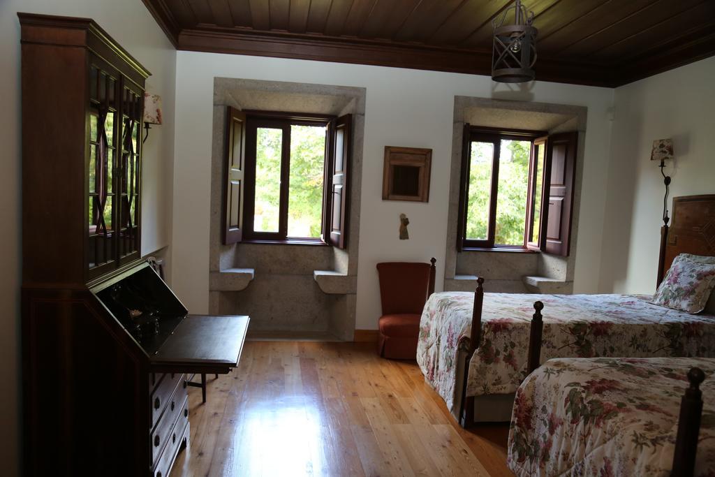 Quinta Dos Castanheiros Bed And Breakfast 蓬德利马 客房 照片