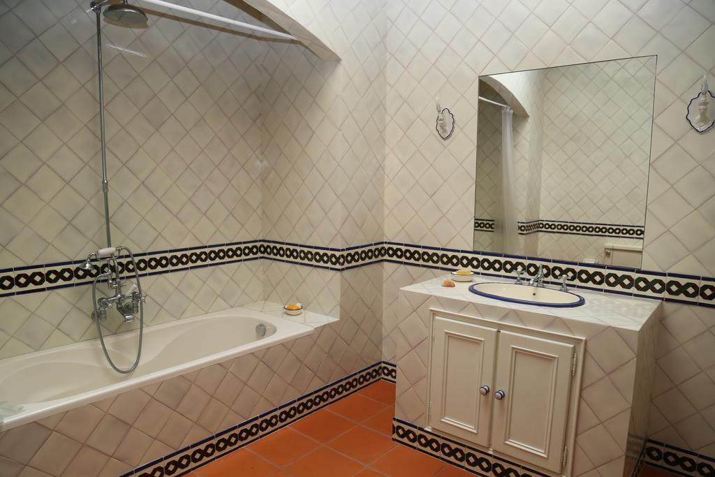 Quinta Dos Castanheiros Bed And Breakfast 蓬德利马 客房 照片