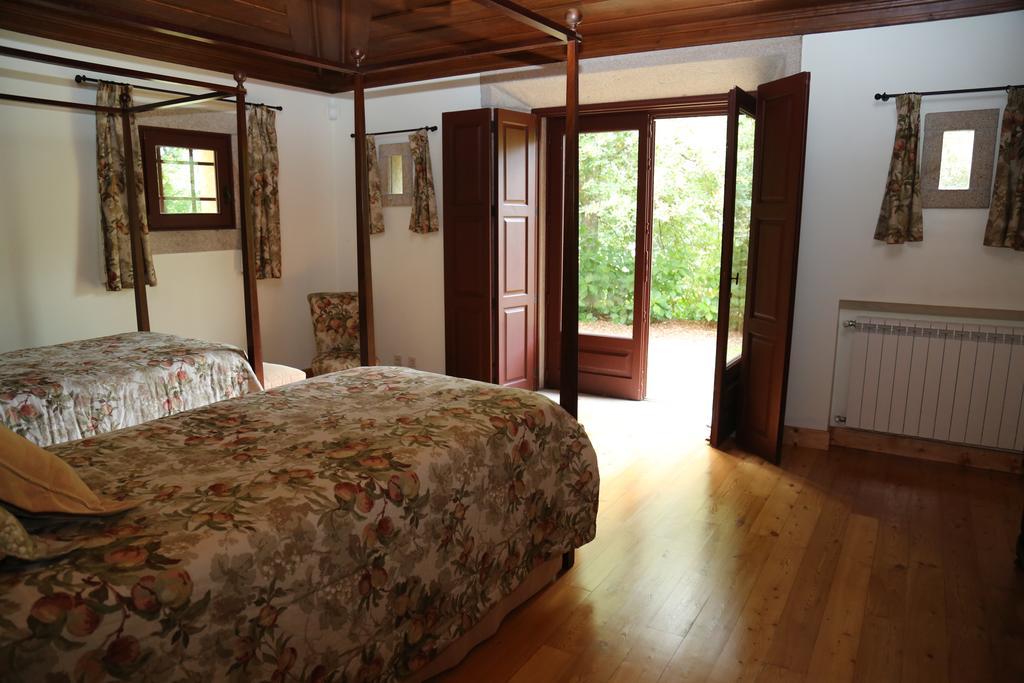 Quinta Dos Castanheiros Bed And Breakfast 蓬德利马 客房 照片